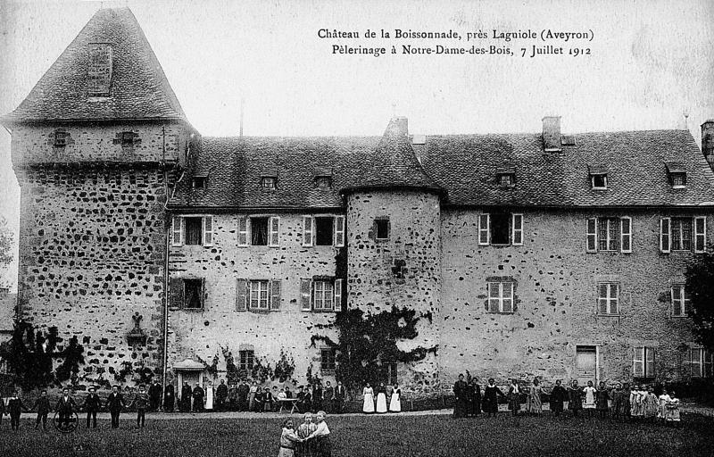 Château de la Boissonnade, près Laguiole (Aveyron) Pèlerinage à Notre-Dame-des-Bois, 7 juillet 1912