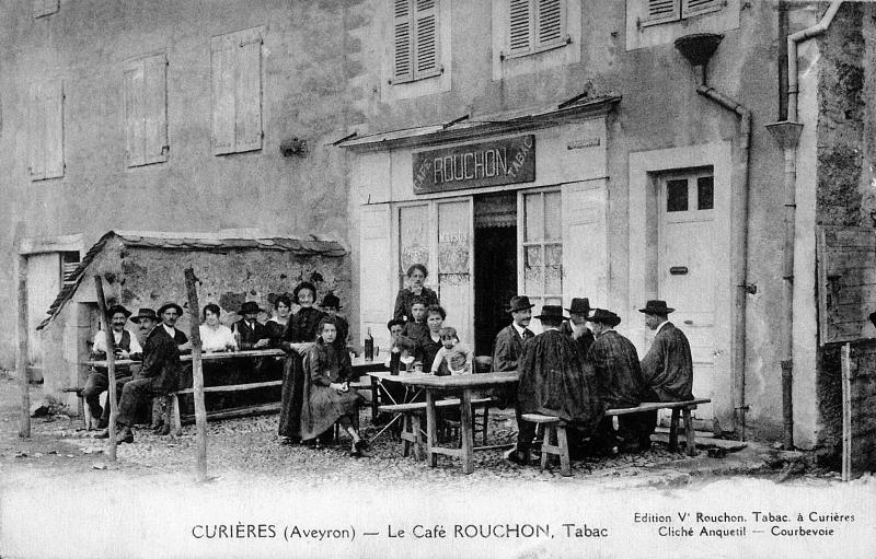 CURIERES (Aveyron) - Le Café ROUCHON, Tabac 