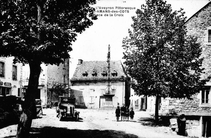 L'Aveyron Pittoresque St-AMANS-des-COTS Place de la Croix