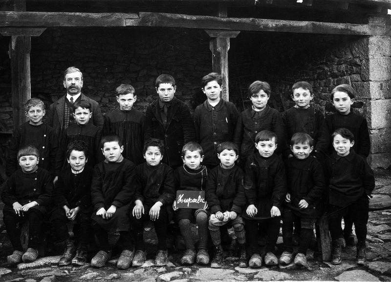 Ecole (escòla) des garçons, 1931-1932
