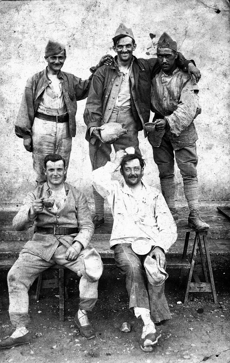 Soldats des environs de Saint-Amans des Cots, à La Cavalerie (Larzac), 1926