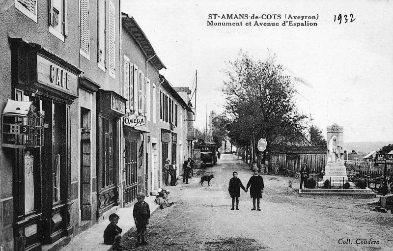 ST-AMANS-de-COTS (Aveyron) Monument et Avenue d'Espalion