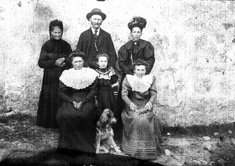 Famille Fournier, au Bousquet, 1908