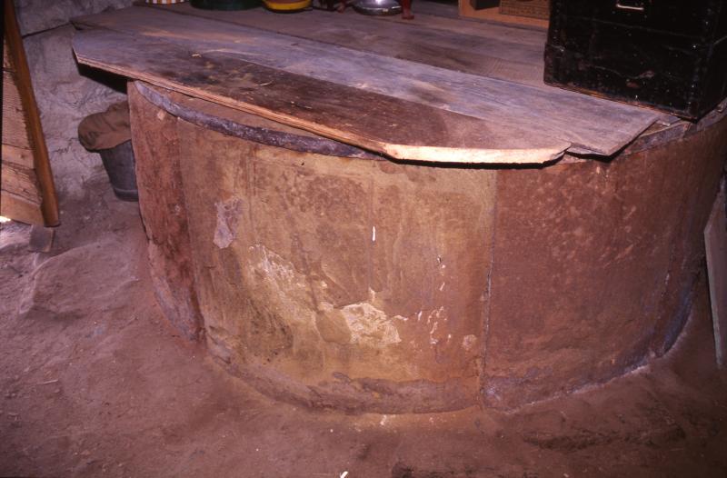 Bac de tannage (calquièira) en pierre, septembre 1997