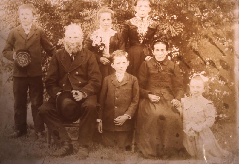 Famille Dumazel, vers 1895
