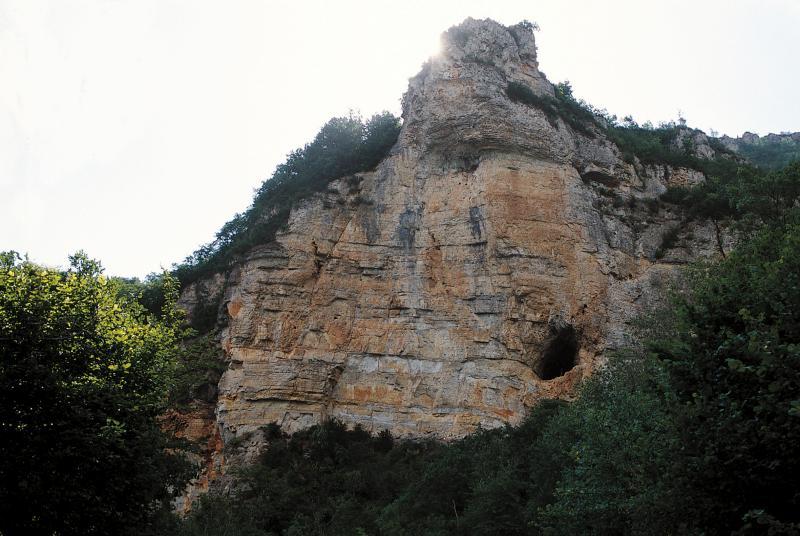  Grotte (bauma) appelée « Lo Trauc de las fadarèlas » ou « Ròca de Prís », au Boundoulaou, juillet 2003