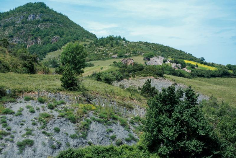  Hameau (mas) de caves (cavas) viticoles, à Entre Deux Monts, près de Fontaneilles, 2007