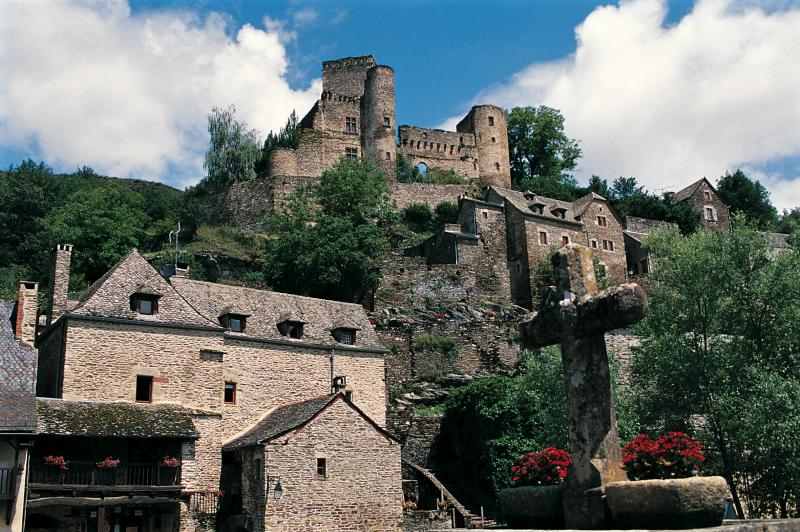 Vue du château (castèl) et de la croix (crotz) du pont, juillet 1997