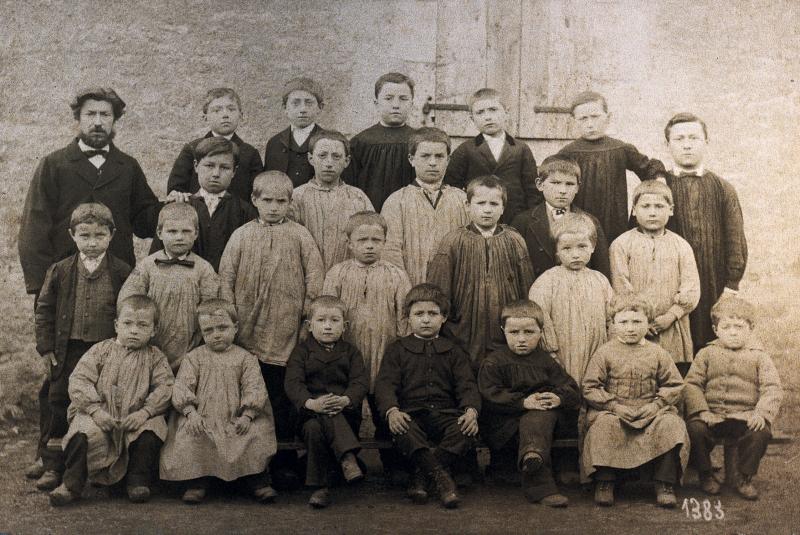 Ecole (escòla) des garçons, 1886-1887