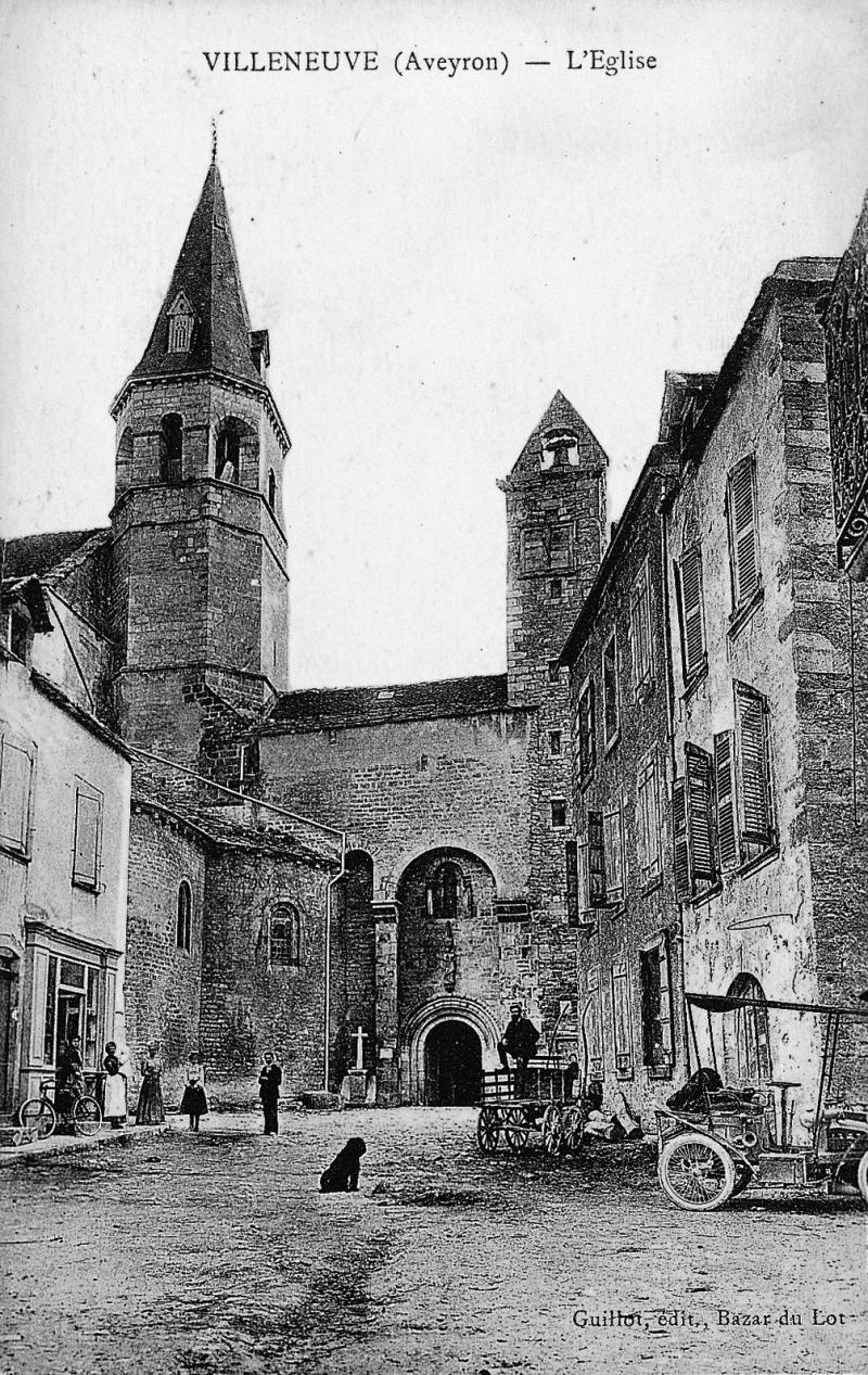 VILLENEUVE (Aveyron) - L'Eglise