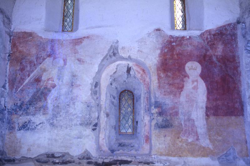 Restes de peintures murales du XIVe-XVe siècle dans la chapelle (capèla) Saint-Clair, à Verdun, février 1992