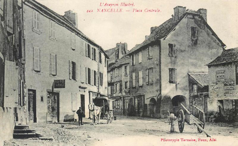 L'Aveyron Illustré 412. NAUCELLE – Place Centrale