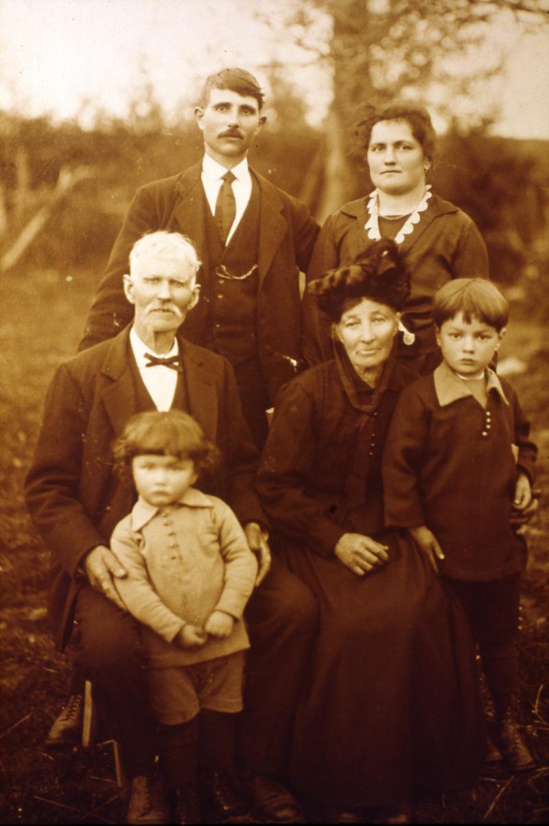 Famille Mouysset, de La Souque, 6 avril 1926