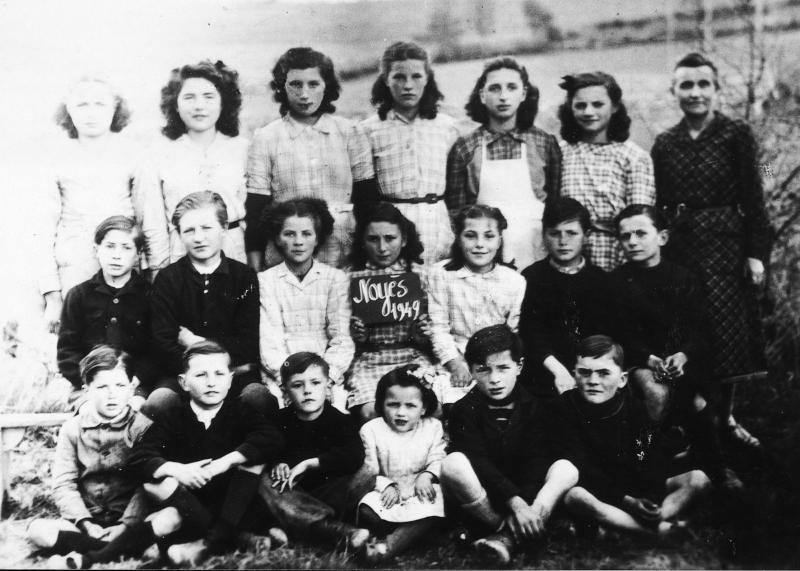 Ecole (escòla) mixte, à Noyès, 1949