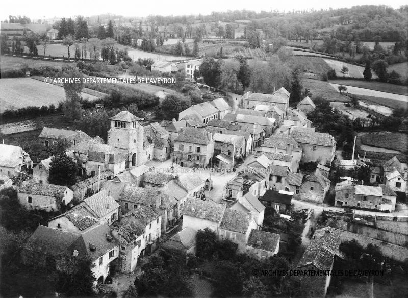 Vue aérienne du bourg (borg)