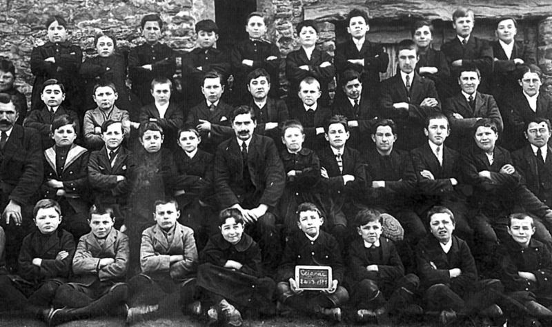 Ecole (escòla) des garçons, à Ceignac, 1925